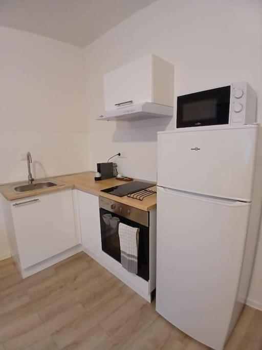 Appartement F1 Orchidee Мюлуз Екстериор снимка